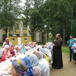 Трапеза10